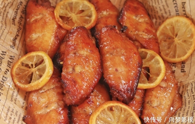 接下来|烤翅新做法!制作一款柠檬烤鸡翅,外酥里嫩真入味!