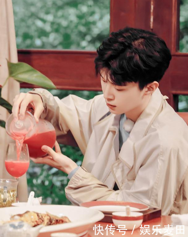 惊喜|《做家务的男人2》上演,范丞丞与郭麒麟成室友,杨迪妈惊喜助阵