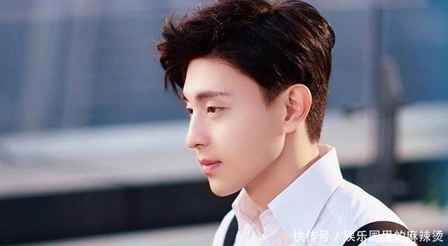 做法|邓伦被骂上热搜,两年6部综艺吃相太难看他这一做法太不明智了