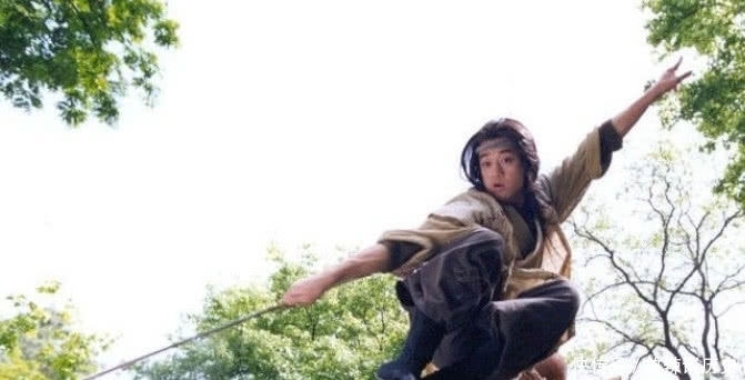 金庸|金庸笔下此人太幸运,得独孤求败和段誉真传,被后世传为武林神话