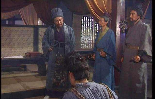 难辞其咎|军政人才匮乏，是蜀汉灭亡的重要原因，诸葛亮的人才政策难辞其咎