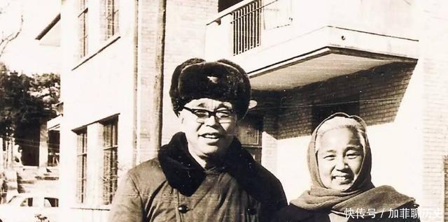 孩子|开国中将之子战死沙场,众人皆悲痛不已,为何他却表现的十分平静!