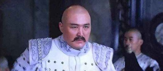  偏袒|宠臣被康熙偏袒了30年，但他对母亲的恶行，让康熙痛下杀手