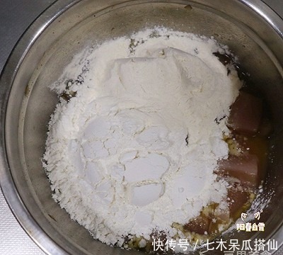 在家|酸甜咕咾肉??(鸡肉版)在家也能做的“大菜”