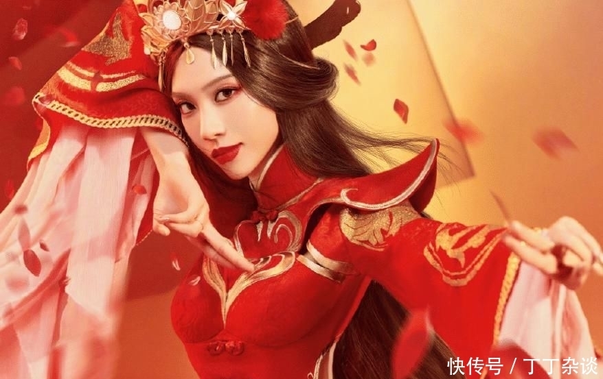 女英雄|《浪姐》cos王者女英雄,张含韵王霏霏神还原, 黄龄是认真的吗?