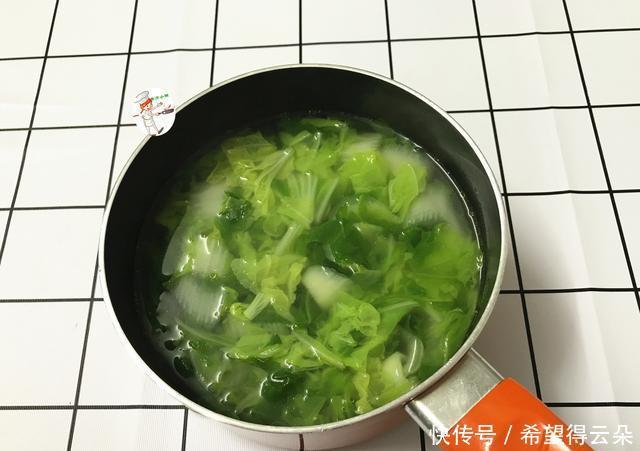 对虾|三口人晚餐,两菜一汤,有肉有虾有蔬菜,简单不浪费,比点外卖强