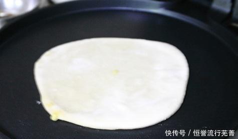 薄煎饼|快餐业的“不倒翁”鸡蛋薄煎饼也可以在家里轻松制作营养丰富的美