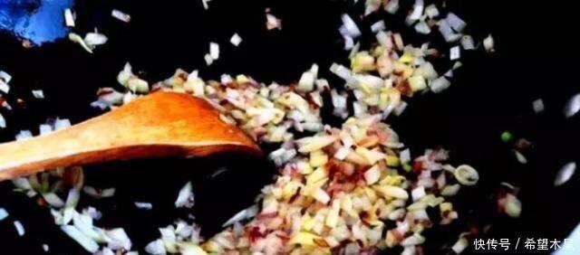 广东|他以前是“中国包子”,名为满,现在却掉到了祭坛上