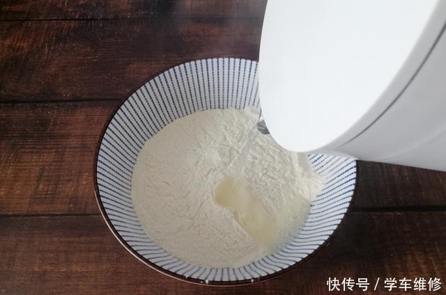 饺子|饺子常吃,唯独这种做法最喜欢,不水煮不油煎,出锅连吃20个