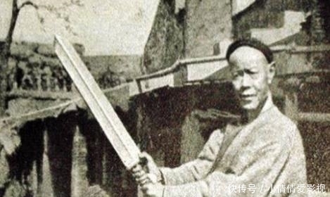 师傅|这位刽子手不听师傅话，一生砍了三百人头，最后师傅预言变成真
