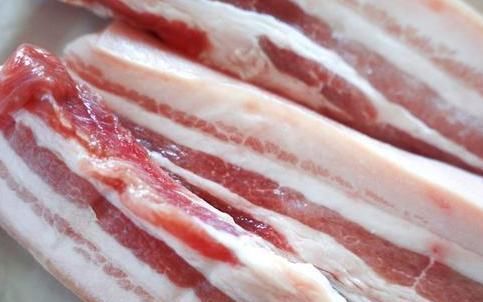 白洗|用清水洗猪肉等于白洗,老厨师教你这样做,脏东西自己跑出来