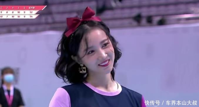 下意识|陈小纭获得冠军时,于小彤下意识反应亮了,原来麦迪娜说的都是真的