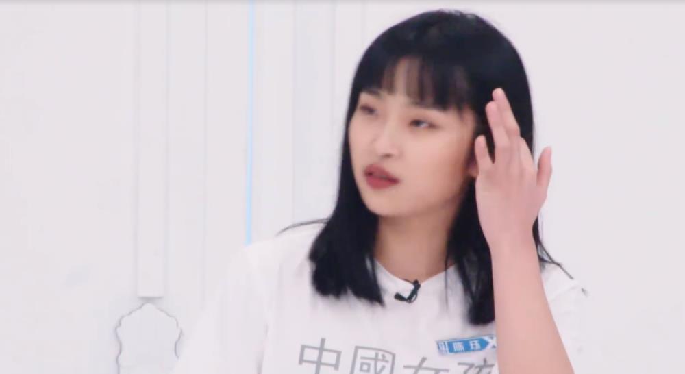 回复|蔡徐坤遇见和自己同年同月同日生的女孩,反而被女孩回复笑到了