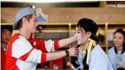 鹿晗|靠baby大火,还对鹿晗发飙,如今离开跑男已被彻底遗忘