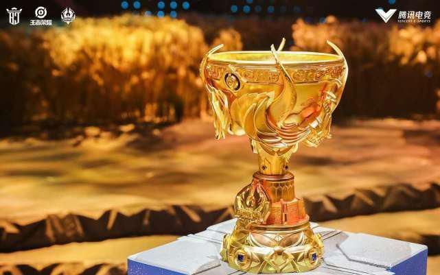 下课|DYG林教练回应粉丝质疑,深夜发文自嘲一人血书,求自己“下课”