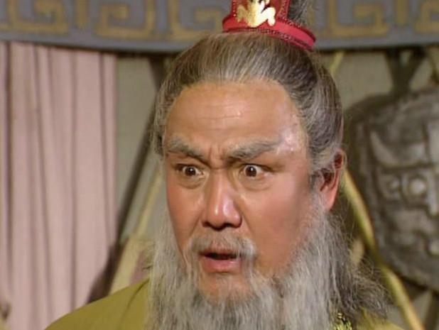  黄忠|赵云勇救黄忠之后，刘备为何不顺水推舟封他为虎威将军？