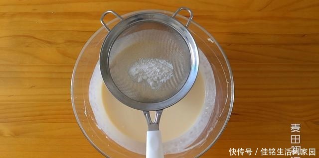 简单|超简单的巴斯克芝士蛋糕,芝士香味浓郁,口感非常细腻