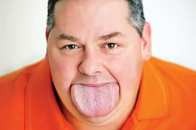 饺子|吉尼斯世界之最男子坚持15分零2秒破纪录,“最小”的饺子长啥