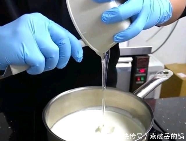 过程|在制作牛奶巧克力的过程中,每一种原料都是热的,难怪会让人发胖