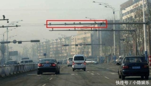 车主|不小心闯红灯后,车主们可以这样做