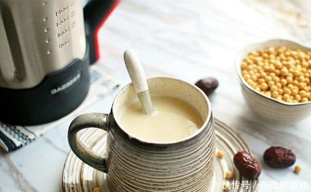豆浆|打豆浆时,加上一些“它”,就算不放糖,喝着也好喝,美容又养颜