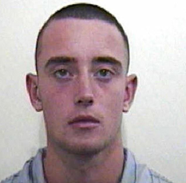  如今|英母亲竟原谅杀儿凶手，还资助其读书，昔日罪犯如今收获完美家庭