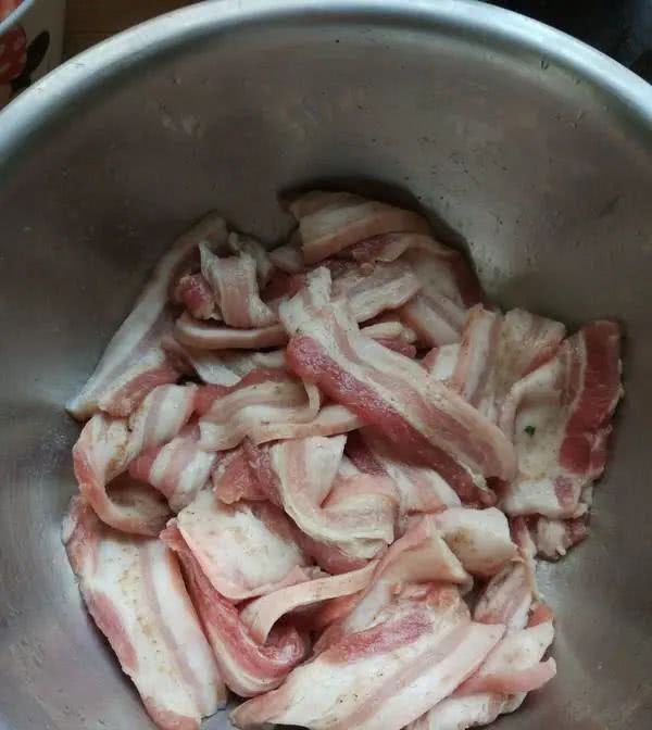 爸爸做|做了二十多年酥肉的父亲,教我怎样做酥肉,才能保证香脆可口