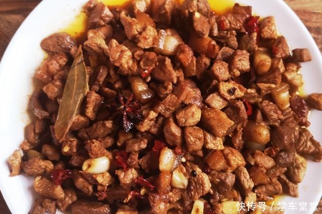 大碗宽面|面条不要手擀了,大厨教你做“油泼干拌二合一”,天天吃都不腻