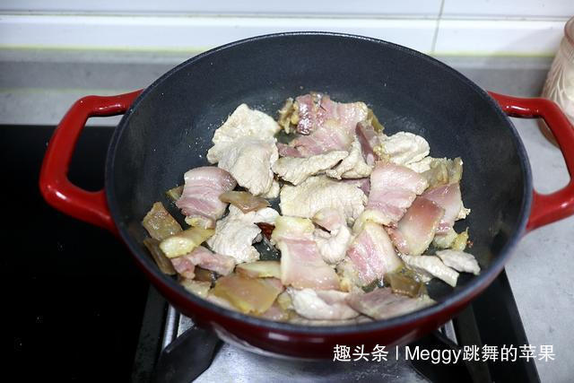 香锅|夏天没胃口跟我做家庭版麻辣香锅,饭菜一大锅,解馋过瘾不费事