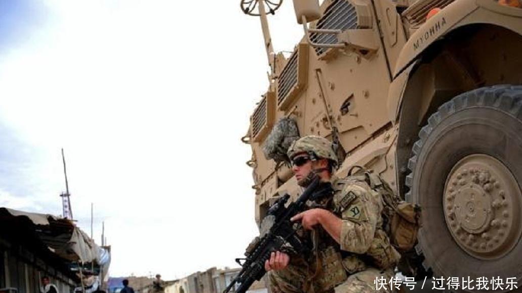 美军|越南战役中，因为一个九岁女孩，美军屠杀四百村民，她做了什么！