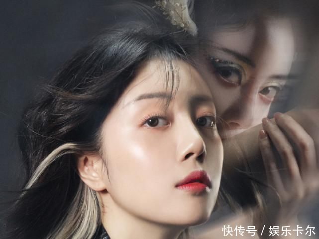  台上|演员台下比台上戏更足，李溪芮十分钟表演两次出错，赵薇：太矫情