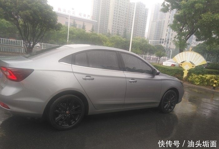 荣威|这个颜色真的好看么,灰色荣威i5,魅力的展示