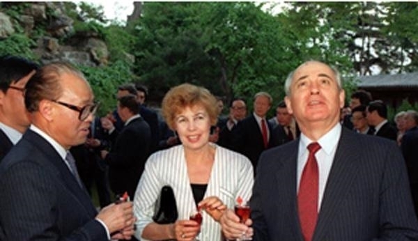 戈尔巴乔夫|老照片:1989年戈尔巴乔夫访华