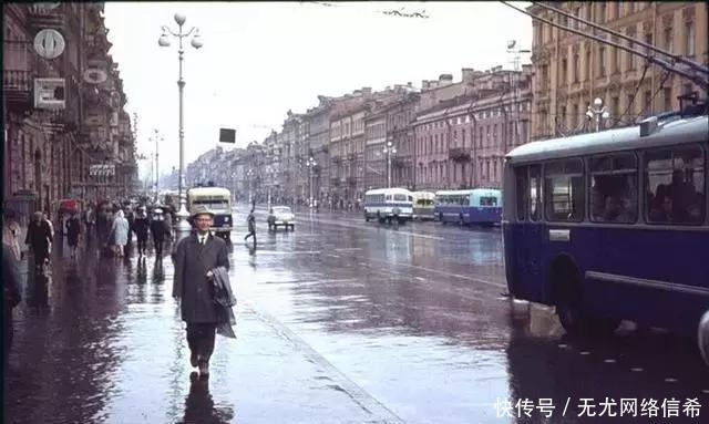 生活|60年代真实的苏联生活，真如西方描述的那么黑暗吗？