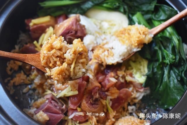 腊鸭腿腊肠|母女俩的午餐简单到只有一锅饭,晒到朋友圈,没想到都说想蹭饭