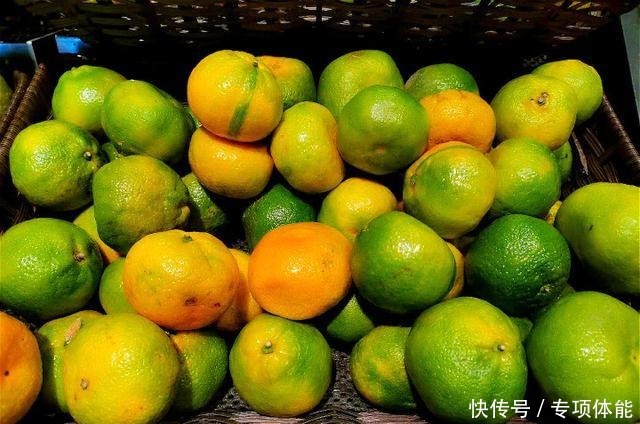 很酸|买桔子,“公母”要分清!这3种万万不能买,皮厚,汁少,还很酸