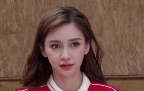  baby|《跑男》最让观众不满的,不是瞎带节奏的baby,而是全程划水的她