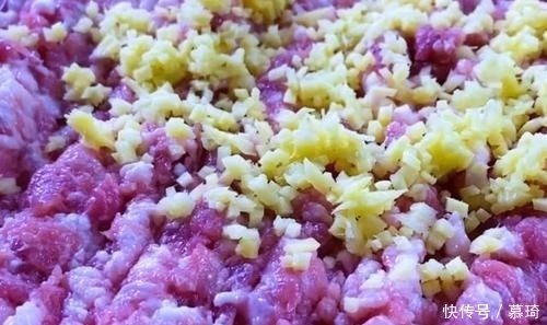 腥味|美食之路义无反顾!饭店不外传的饺子馅配方,肉馅鲜香无腥味,学会了回家露一手