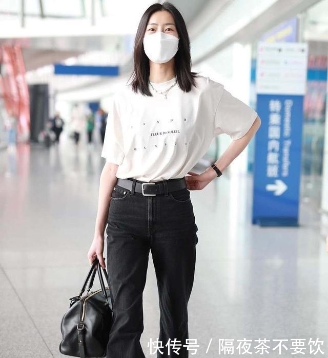 美真|刘雯的美真特别,穿一身“老爸风+珍珠”,又飒又时髦谁也比不过