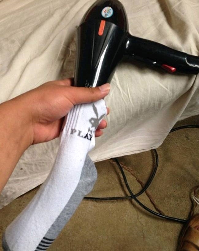 妹子|搞笑图片幽默段子:哈哈,妹子你这高跟鞋改造得不错啊,厉害了