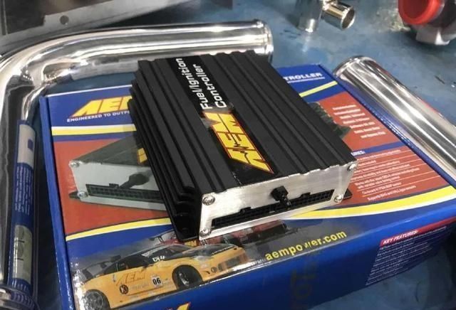 机械|兰德酷路泽(陆巡)HKS机械增压改装作业,提升40%功率,越野更强