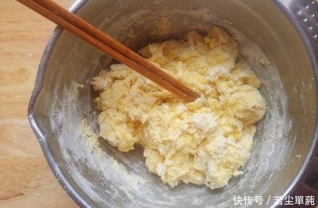 面团|全程详细讲解做面包,不用烤箱也能做,外皮酥脆里面软绵