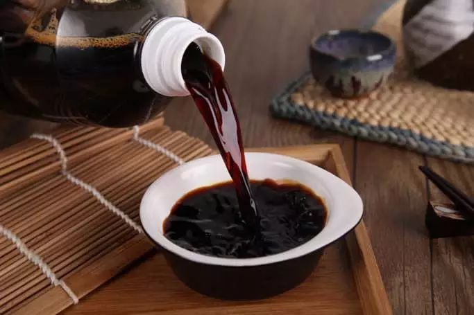 吃法|吃菠萝,最忌用盐水泡,教你3个“灵魂吃法”,不酸不涩更甘甜