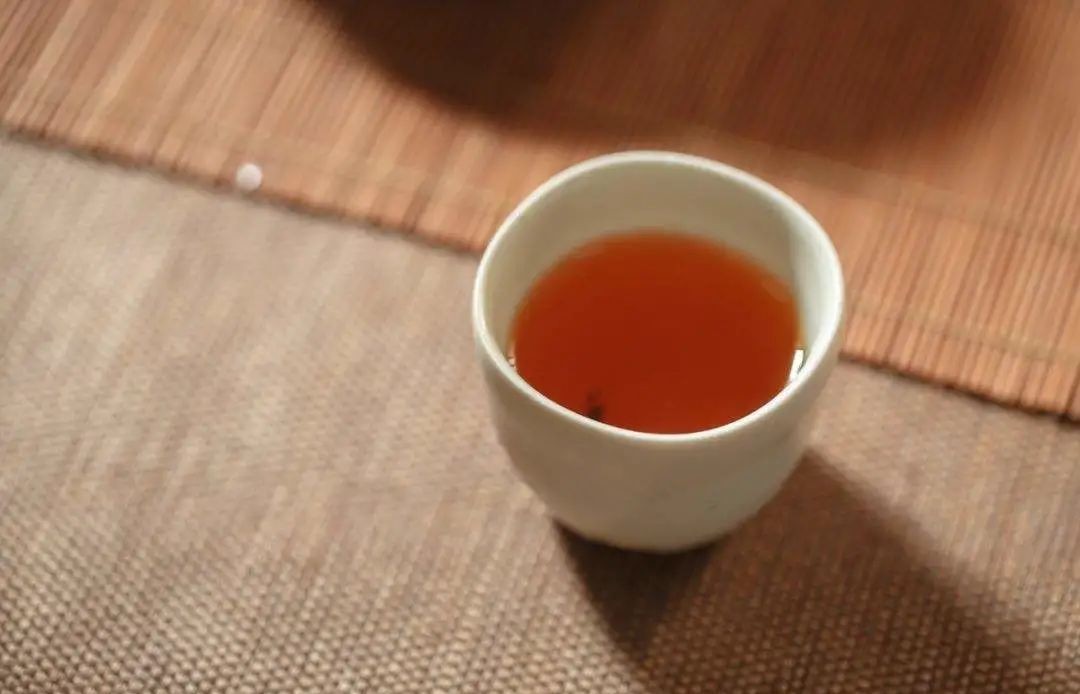 无关|茶语:饮一杯清茶,无关风月,不争名利