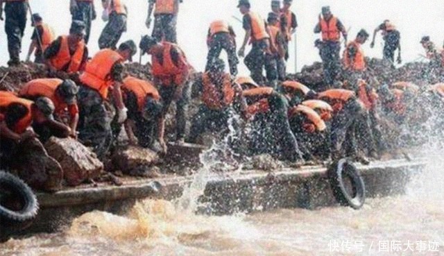 华裔|美国首位华裔市长黄锦波:身在海外,心在国内