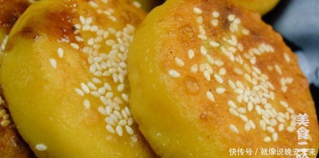 地瓜叶|红薯花样吃法，蒸煮炸炖都不如这样煎着吃，夹心流糖怎么都吃不够