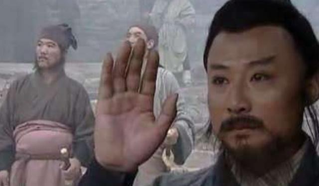 万禁军教头|林冲可以协助三代梁山之主,为何不自立为王原来是因为性格二字