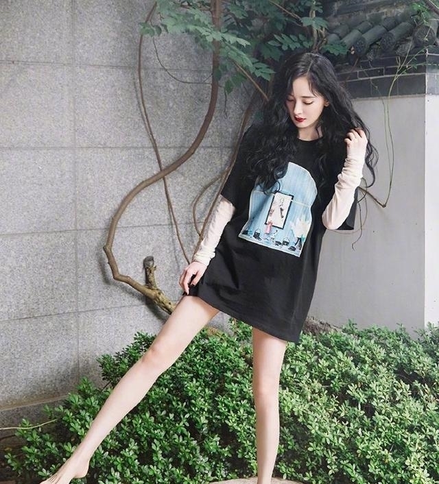 关晓彤|5位女明星比大长腿,杨幂比例超好,关晓彤白又瘦,金晨太惊艳了