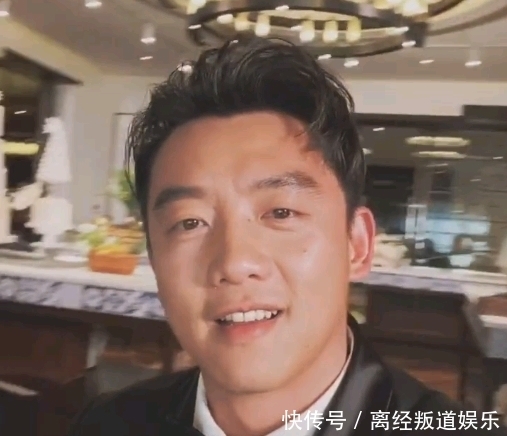 郑恺成|郑恺成了跑步男子队的队长!拍摄这段视频的唯一方法就是无视她,甚至不给她机会出现