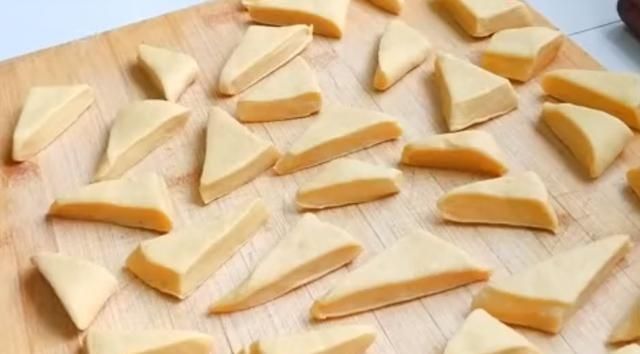 鸡蛋|1碗面粉,2个鸡蛋,不蒸不煮,5分钟做一个大锅,比面包香